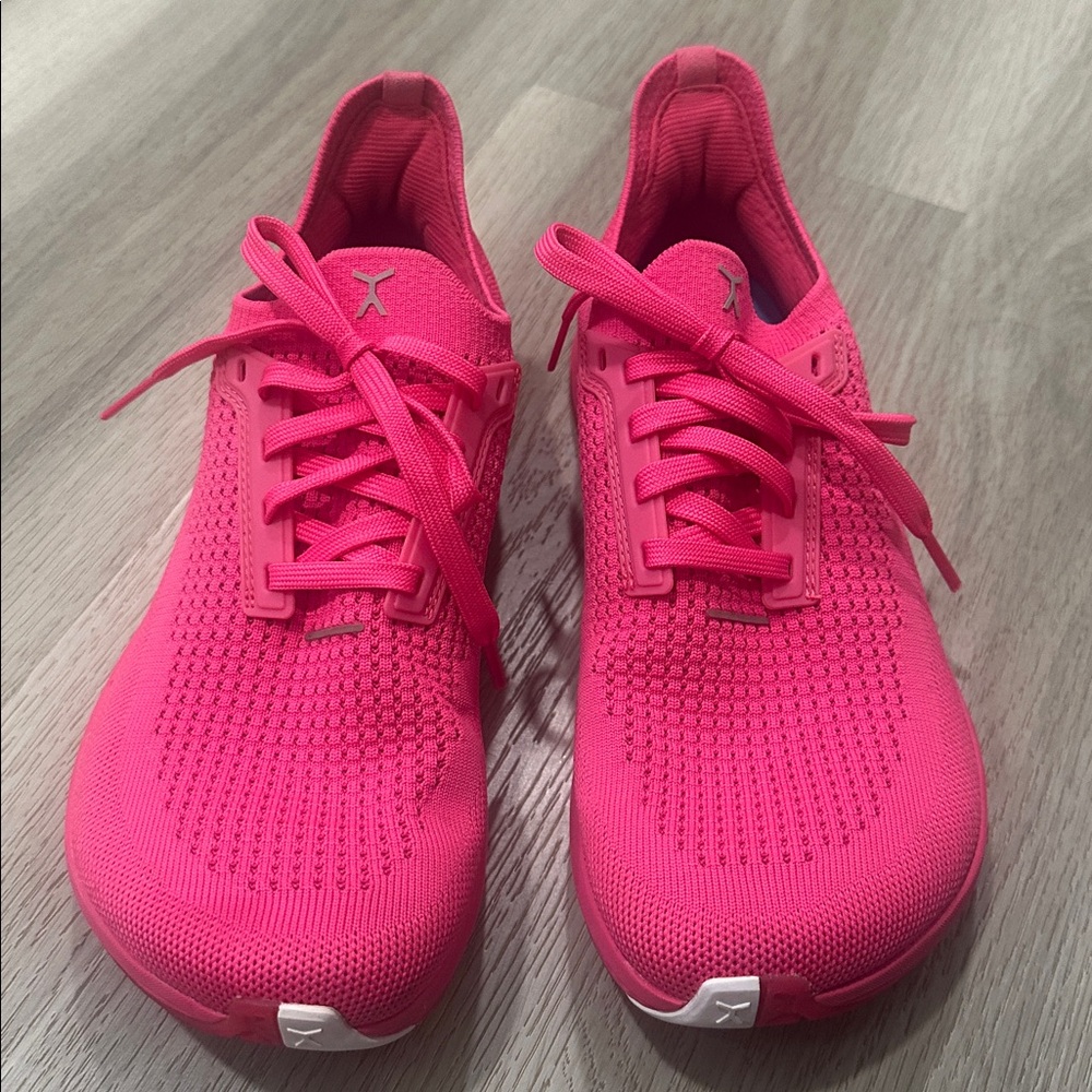 Flux Footwear Neon Pink Size 7